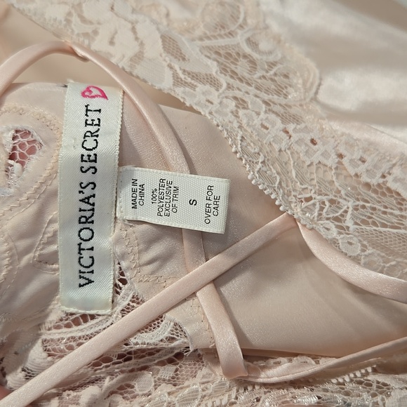 Victoria's Secret Vintage floor length satin lace cross back gown sz sma… - Picture 2 of 9